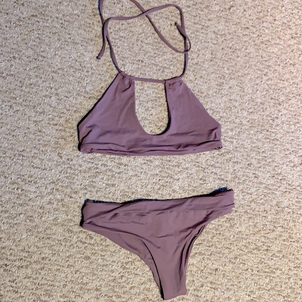 NWOT Dippin Daisys Purpel Bikini